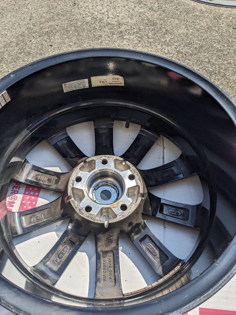 ブリジストン　バルミナ　１７インチ アルミホイール　アルファードなどに