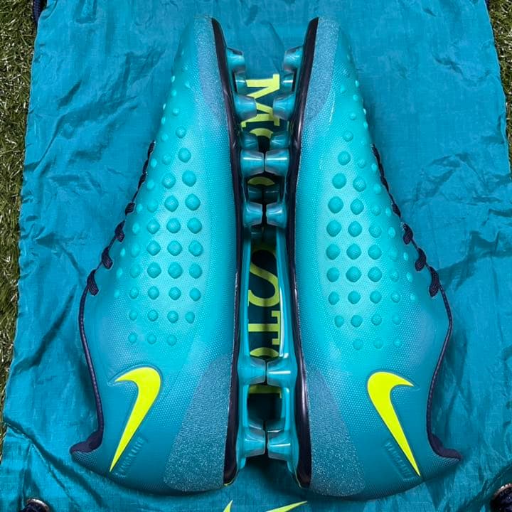 NIKE Magista Opus Ⅱ HG-E 26cm
