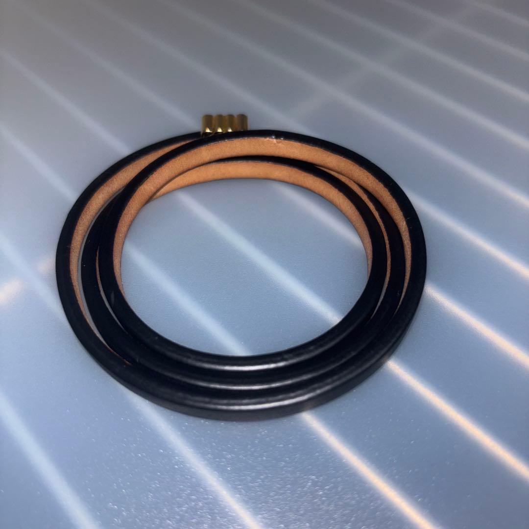 LOEWE ブラックレザーバングル