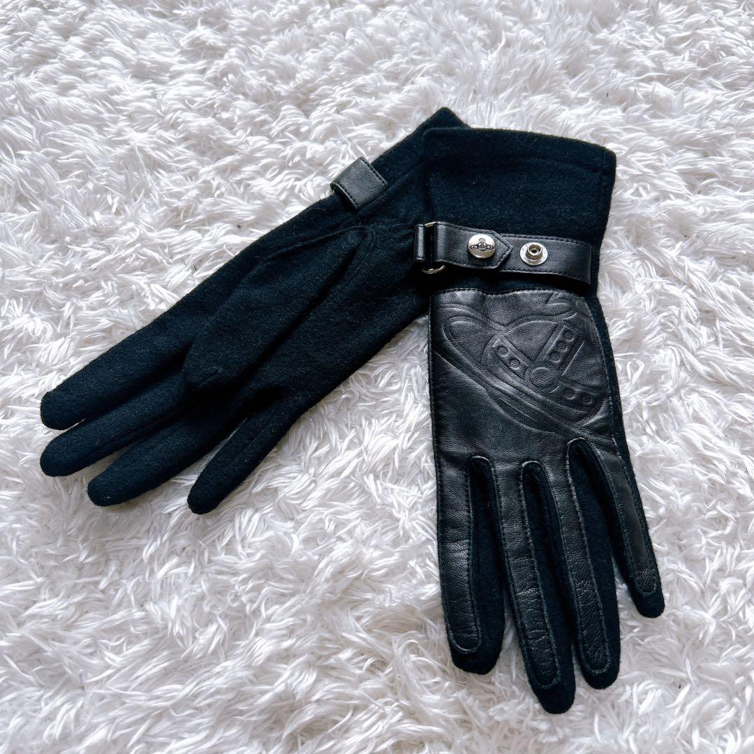 x*x様 Vivienne Westwood レザー　手袋　オーブ　型押し　オー