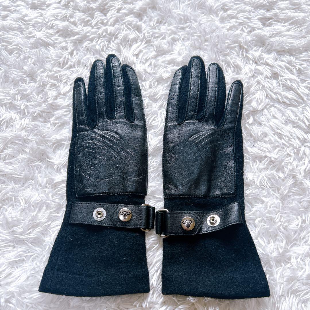 x*x様 Vivienne Westwood レザー　手袋　オーブ　型押し　オー