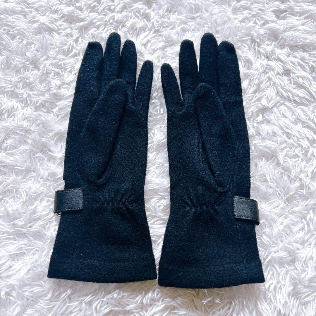 x*x様 Vivienne Westwood レザー　手袋　オーブ　型押し　オー