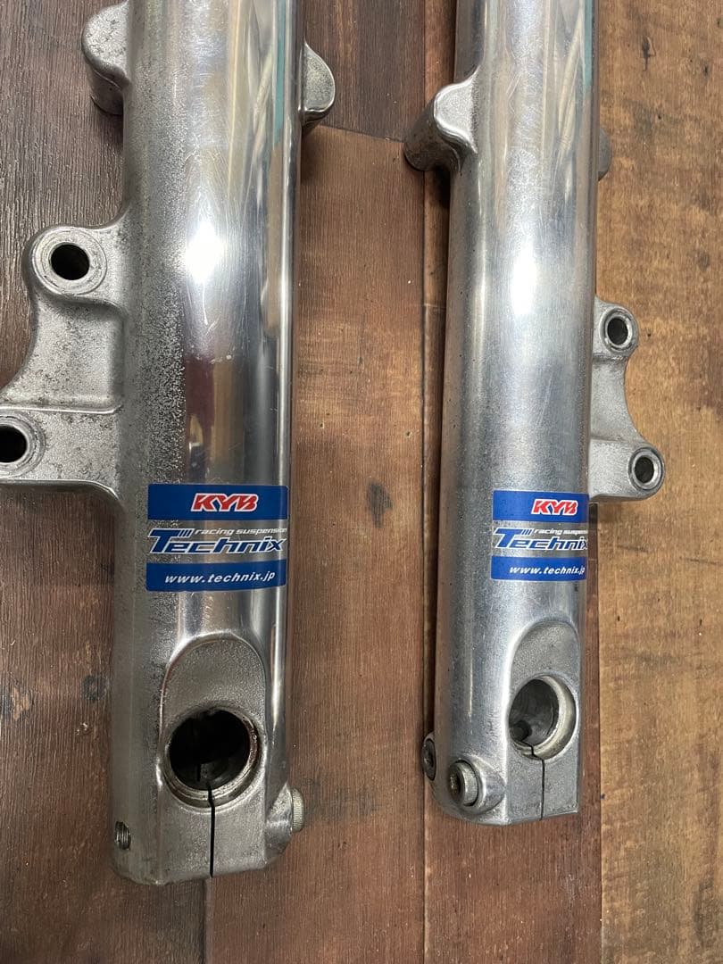 ゼファー1100 フロントフォーク オーバーホール済