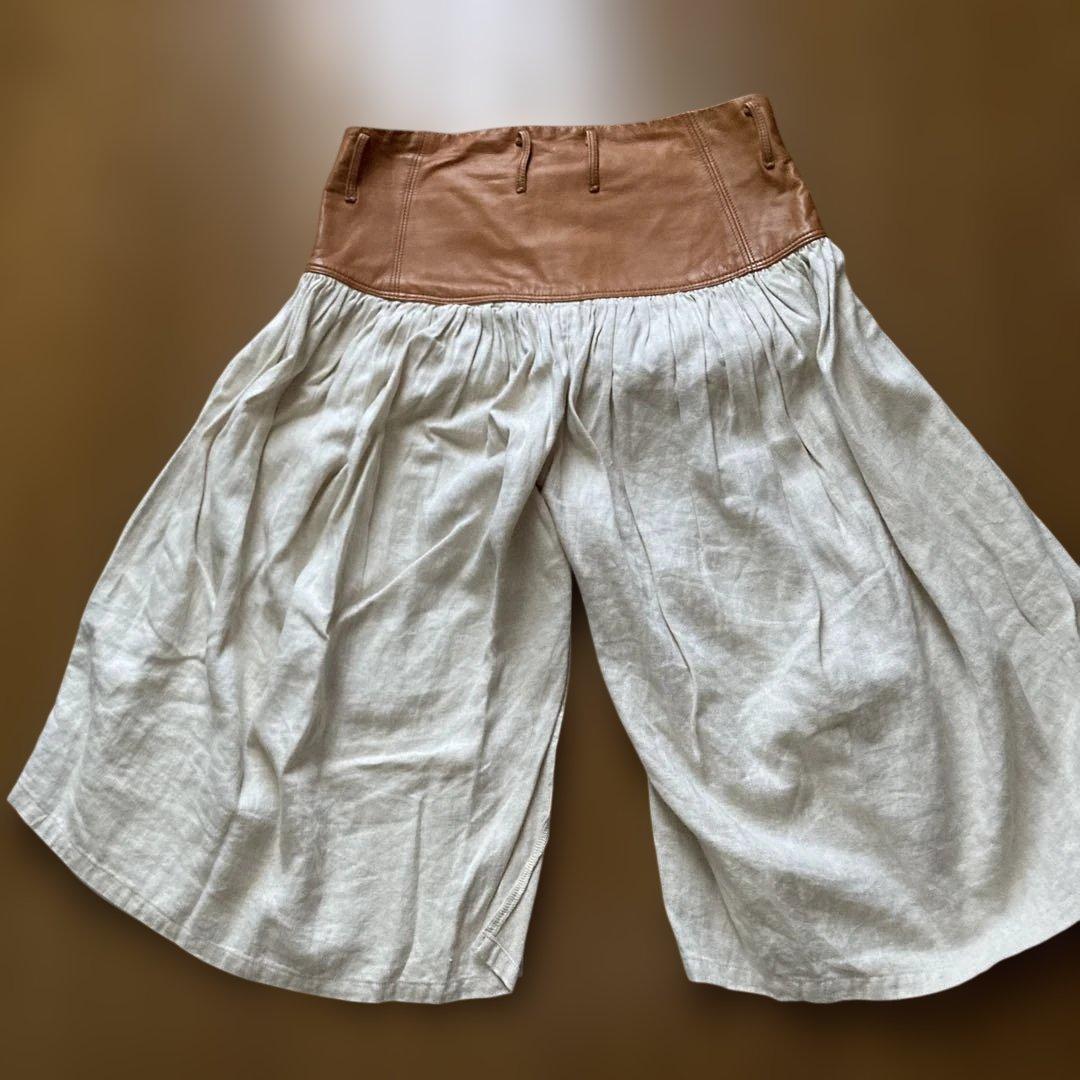KAPITAL レザーとリネンのキュロット