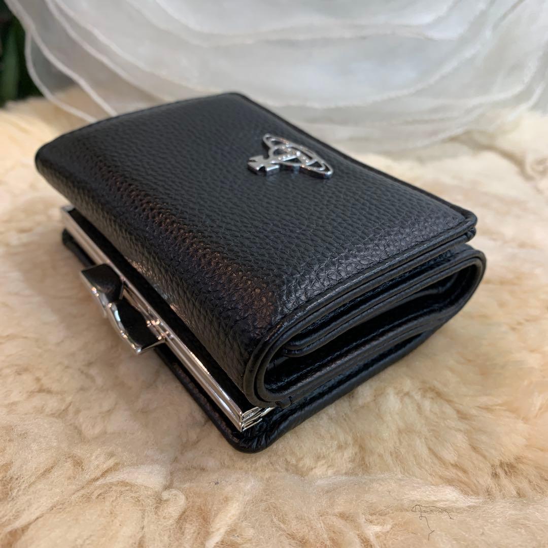 ☆未使用品☆Vivienne Westwood　三つ折り　コンパクト財布　がま口
