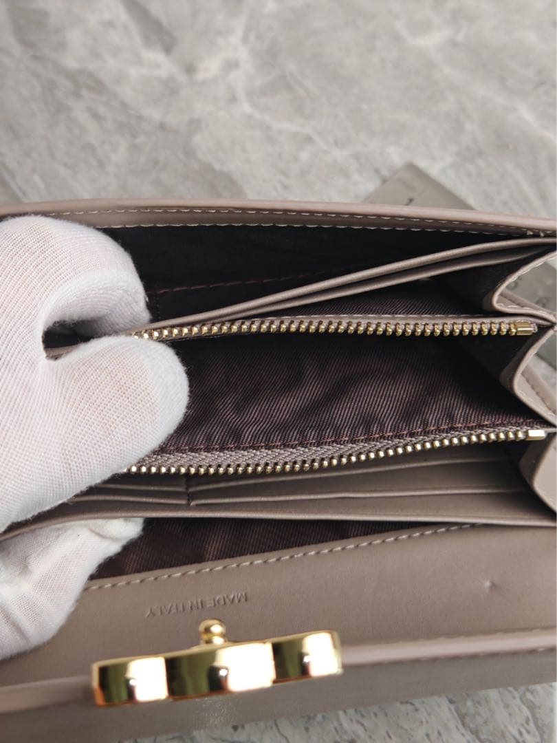 CELINE セリーヌ トリオンフ フラップ 長財布 グレージュ　美品