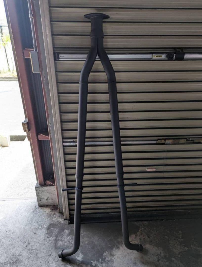 V36スカイラインセダン　オリジナル中間ストレートマフラー