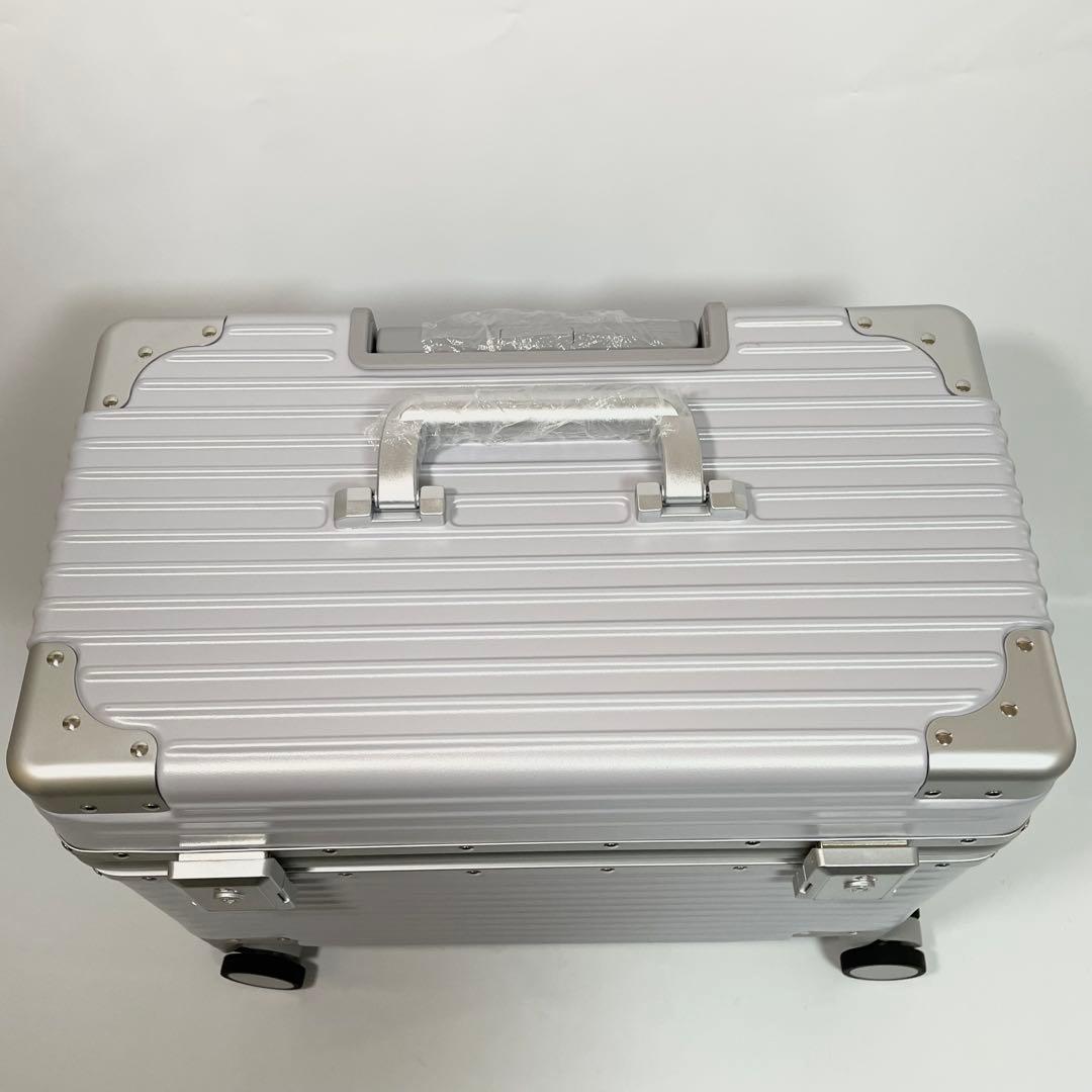 【未使用品】モアエルグ　スーツケース　キャリーバッグS 34L機内持ち込み 軽量