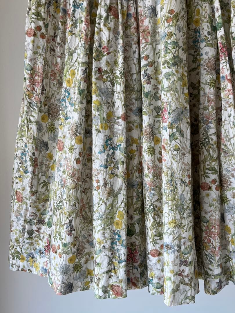 YAECAリバティプリント　ギャザーキュロットパンツ