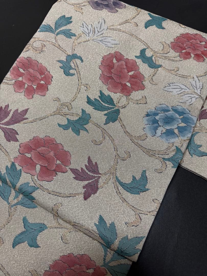 【銘品新品】西陣老舗機元「織昌みやび謹製」 「明綴れ」手織り「牡丹唐草文様」