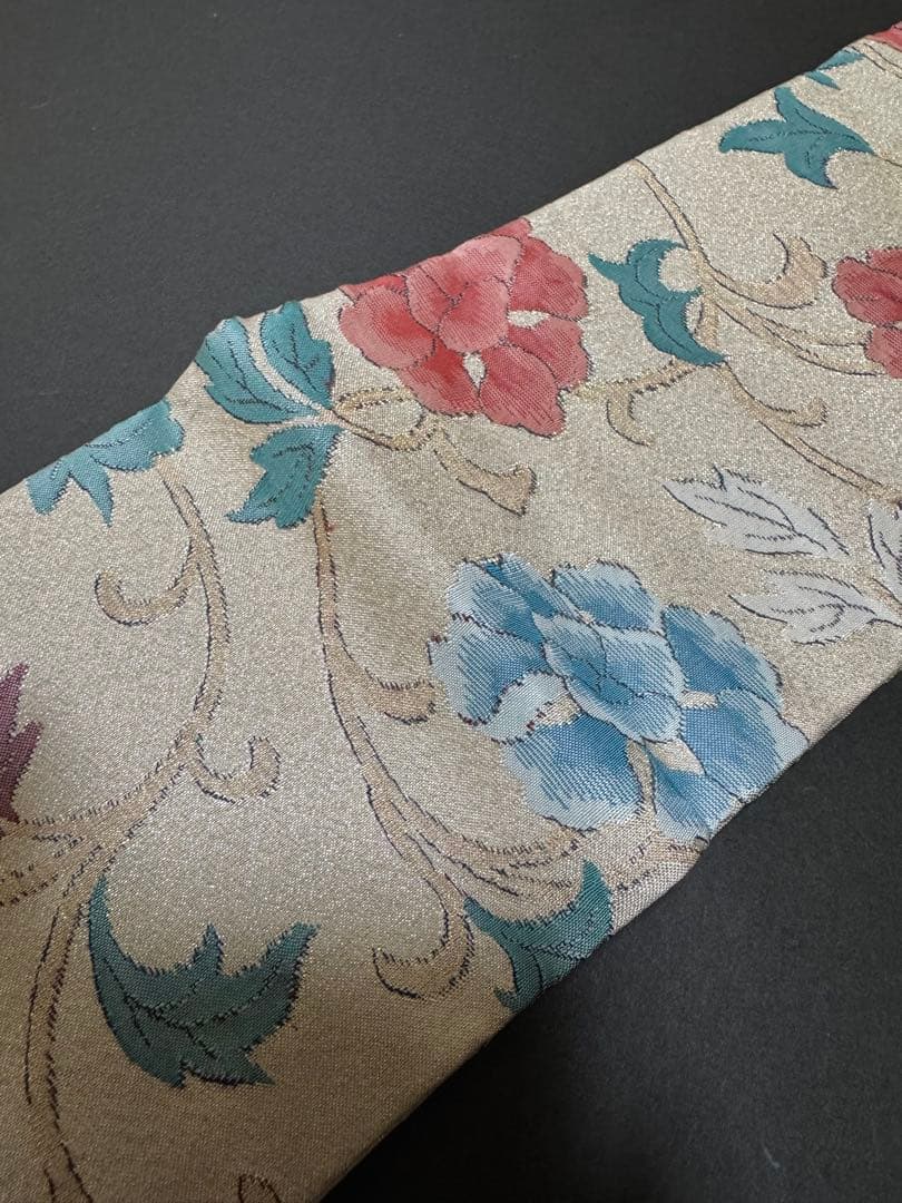 【銘品新品】西陣老舗機元「織昌みやび謹製」 「明綴れ」手織り「牡丹唐草文様」