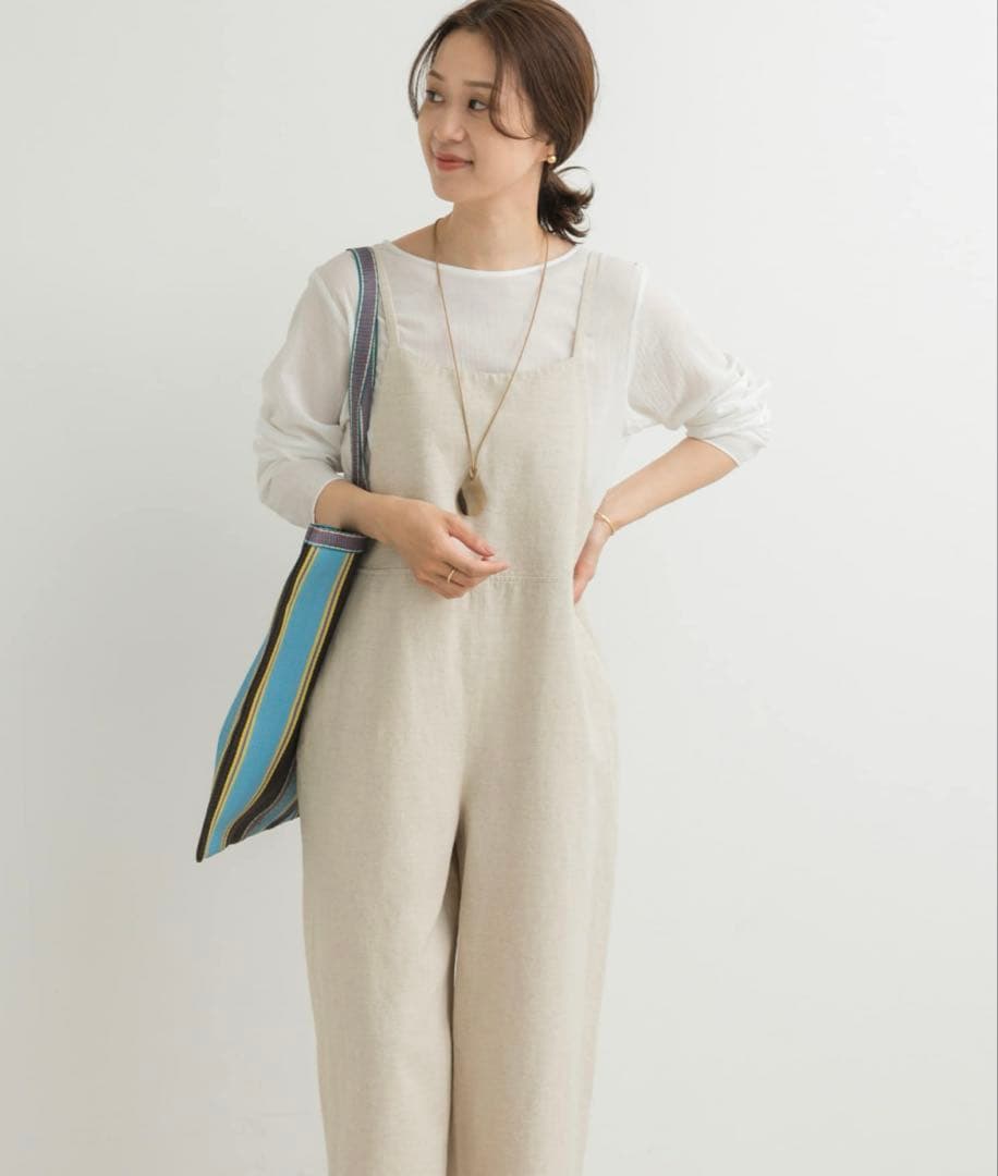 アーバンリサーチドアーズ コットンリネンBACKギャザーサロペット