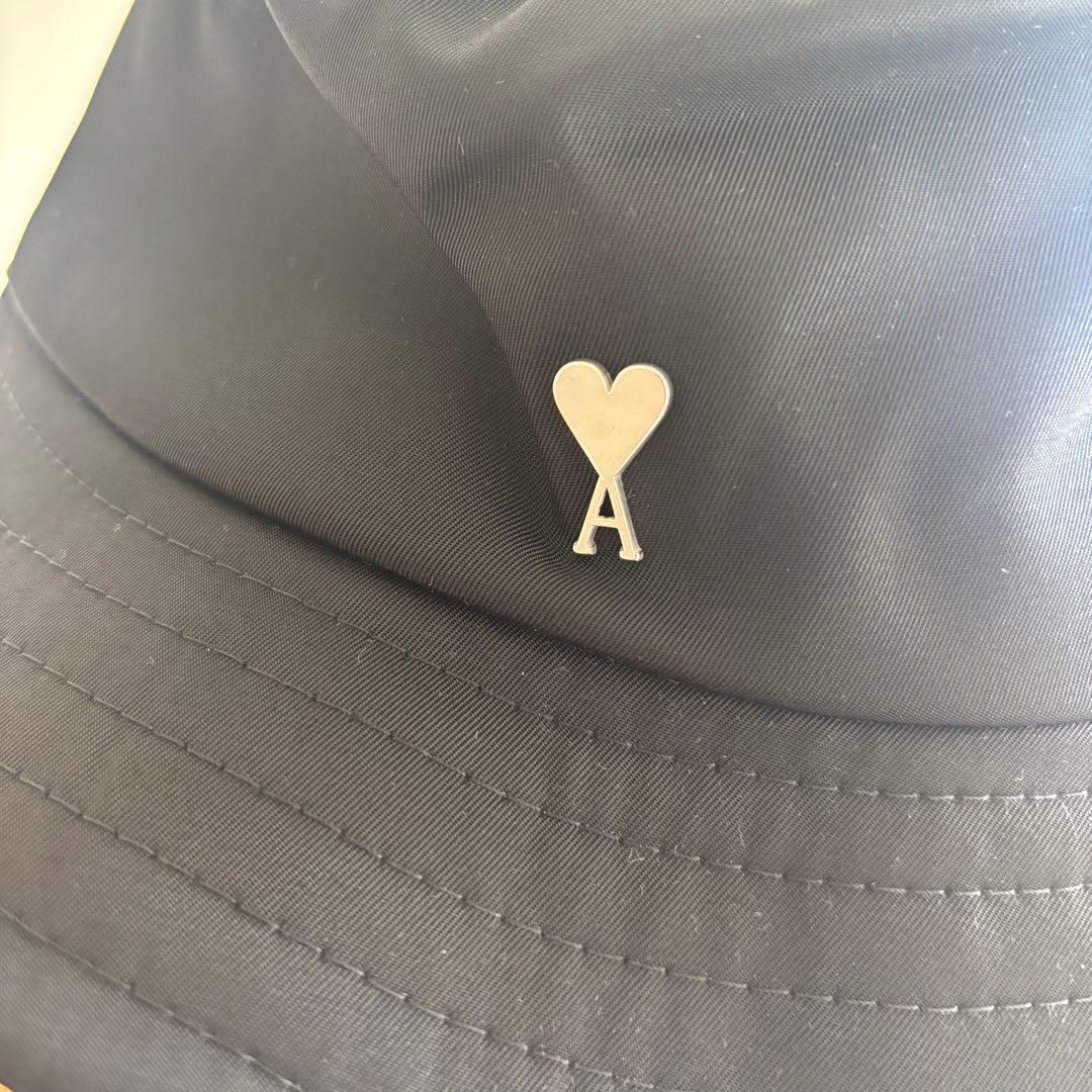 新品アミパリス　バケットハット 黒