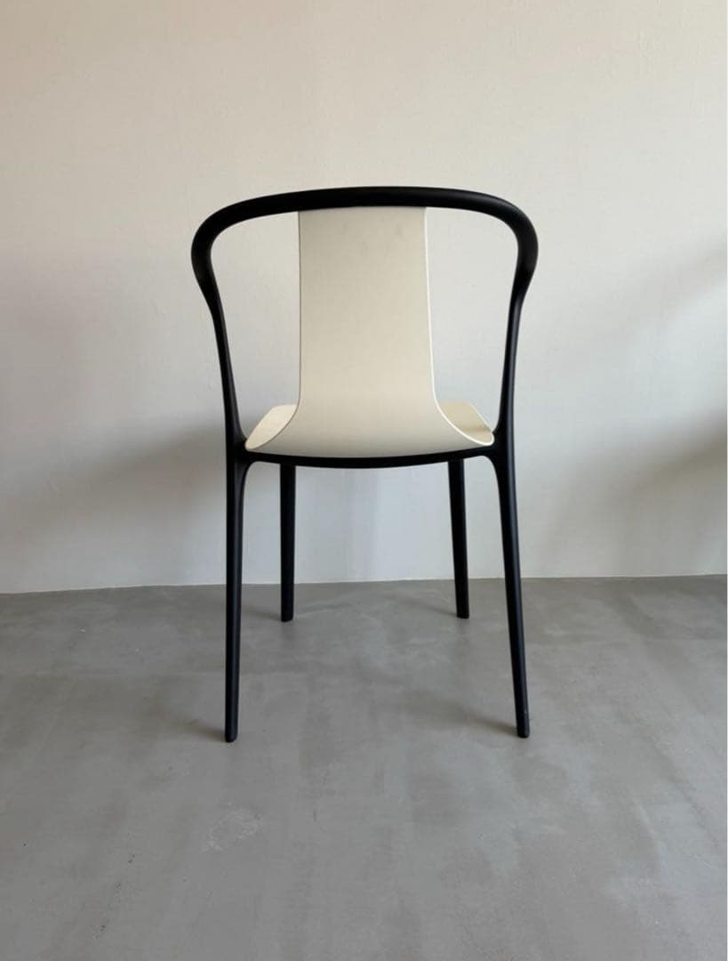 ダイニングチェア Belleville Armchair / Vitra