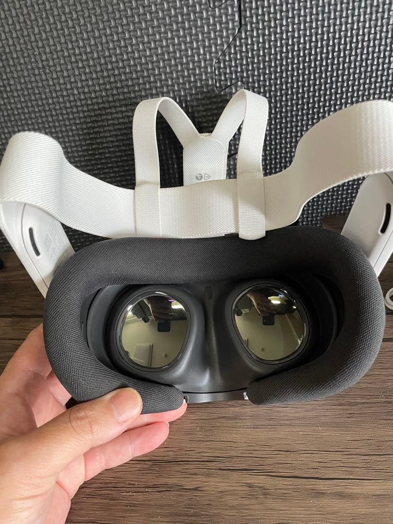 美品　メタクエスト 128G BOBOマウントディスプレイとは付属バッテリー付