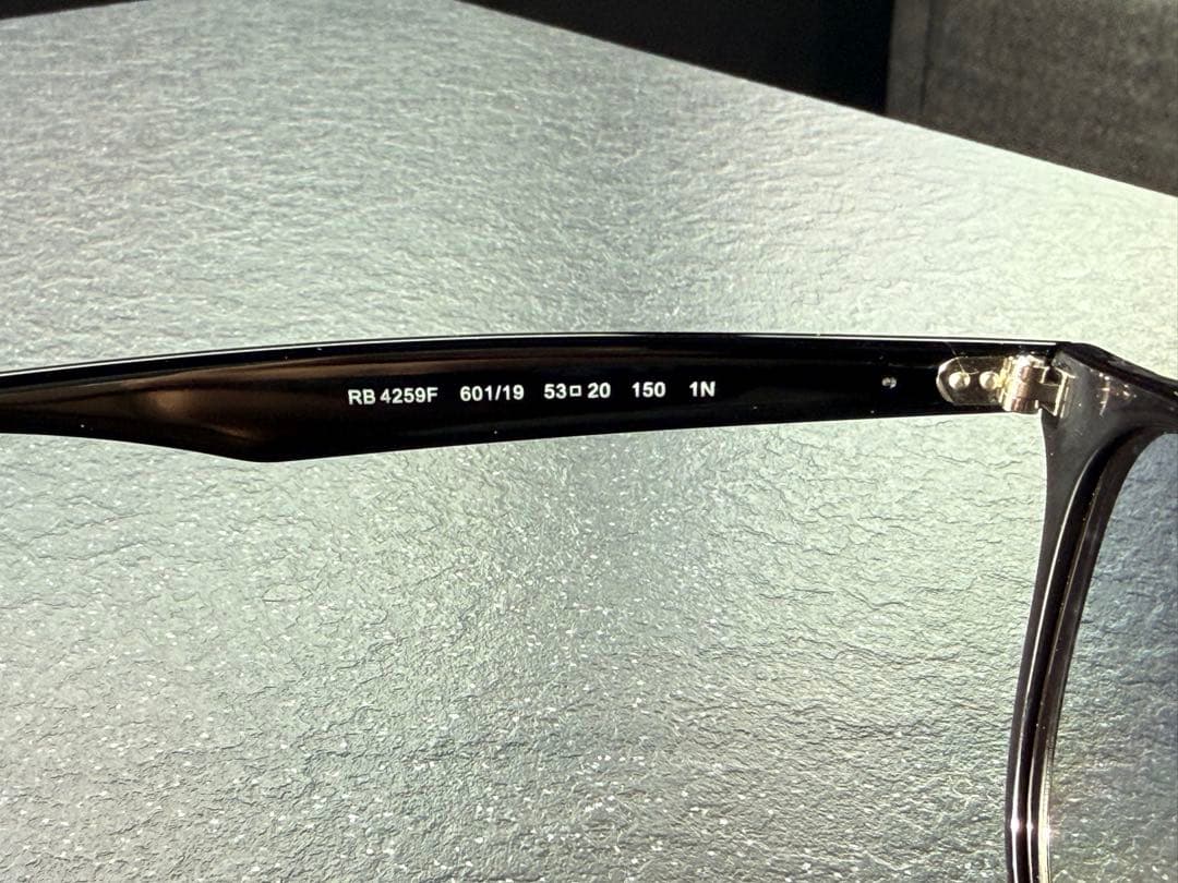 レイバン　サングラス ブルーハーフ　RB4259F