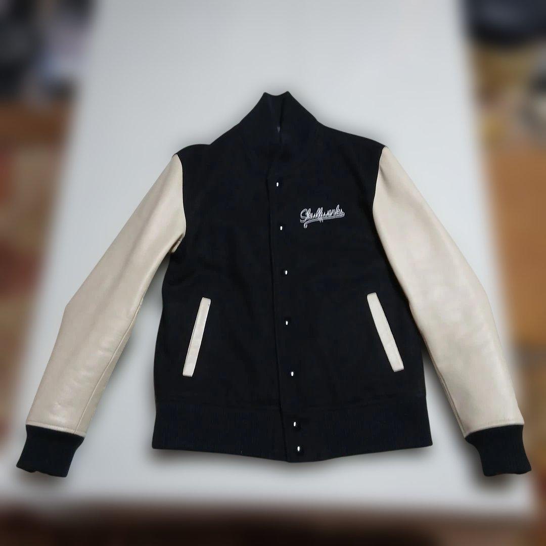 ブランドコラボウール混本革牛袖スタジャン黒ベージュボーンスカルサガラ刺繍新品同様