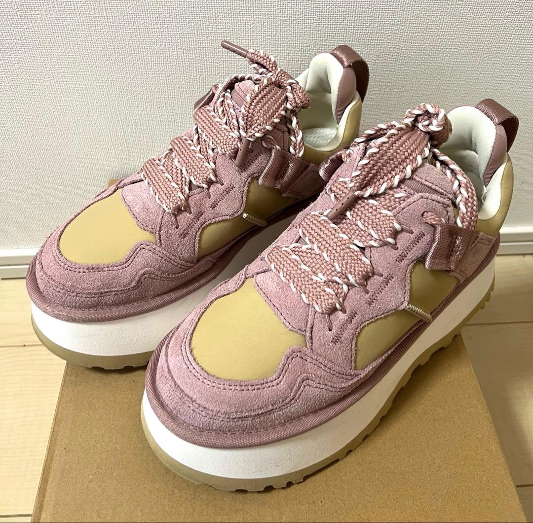 UGG 厚底スニーカー ピンク