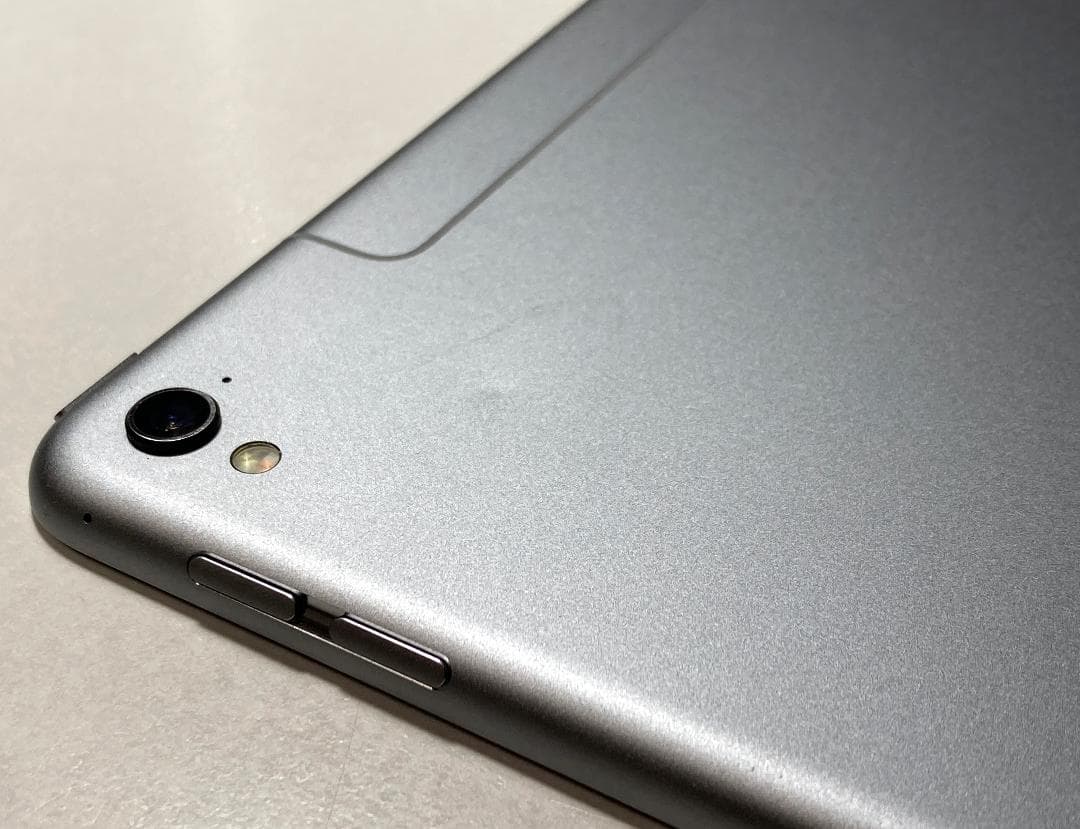 第1世代iPad pro9.7 32GB スペースグレー A1674