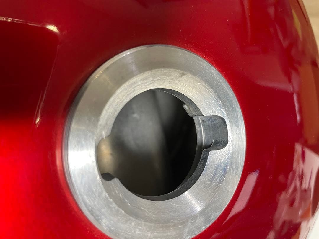 ビッグシーダー製　W650用アルミタンク T-4 塗装済み