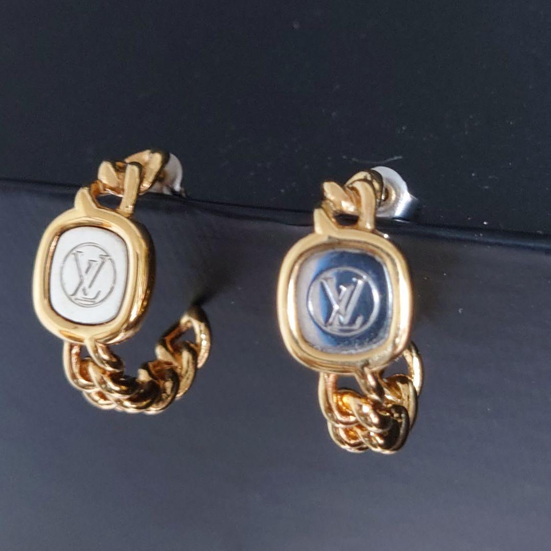 ✨️新春SALE✨️　LOUISVUITTON　ゴールドカラー　ピアス