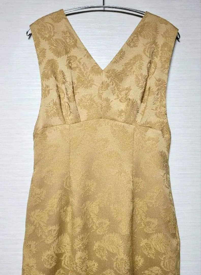 【AIMER 】チュールブラウス付きジャカードIラインパーティードレス　Mサイズ