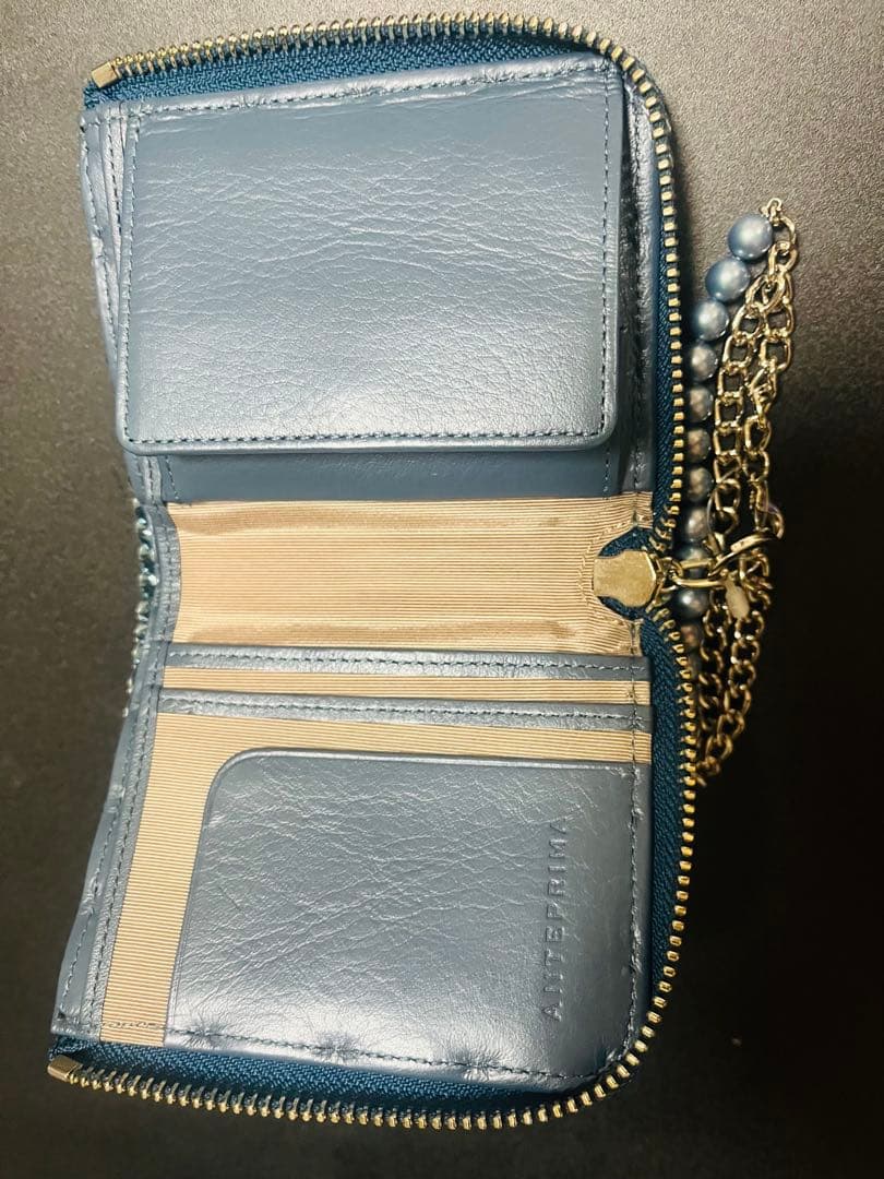 ANTEPRIMA ミスクリオパール ラウンドウォレット (サファイア)