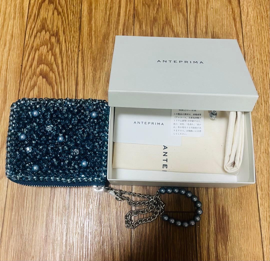 ANTEPRIMA ミスクリオパール ラウンドウォレット (サファイア)