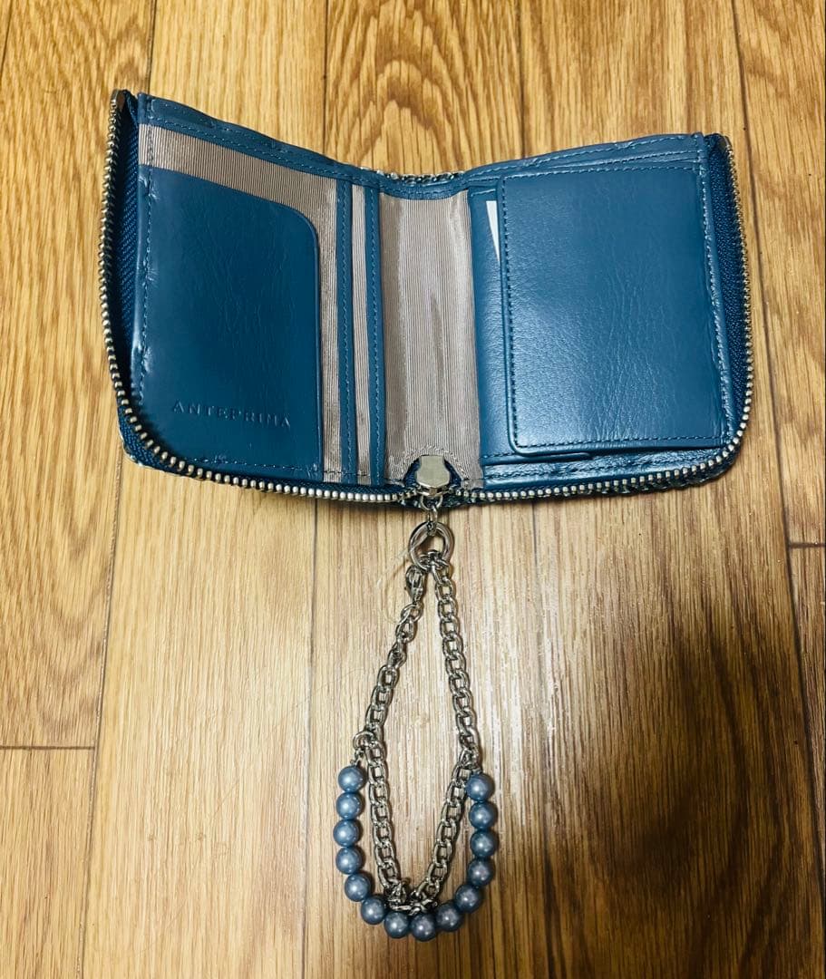 ANTEPRIMA ミスクリオパール ラウンドウォレット (サファイア)