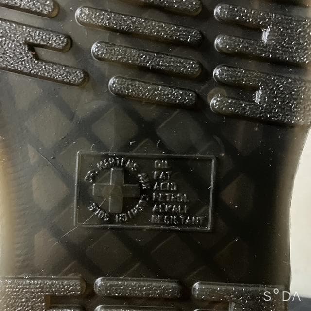 【未使用】ドクターマーチン サンダル KASSION 茶（プー100）