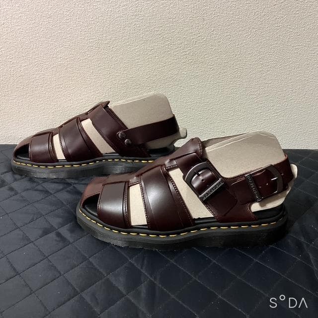 【未使用】ドクターマーチン サンダル KASSION 茶（プー100）