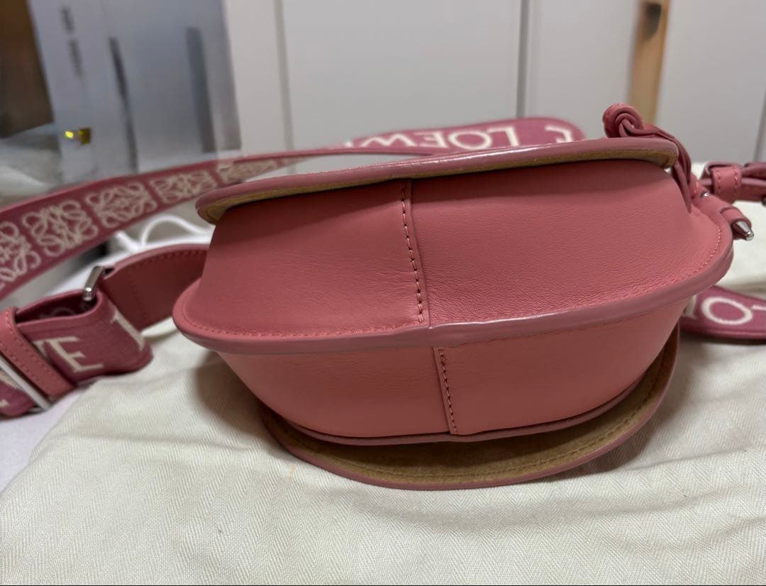 新品　ロエベ　ゲート　LOEWE ピンク ショルダーバッグ