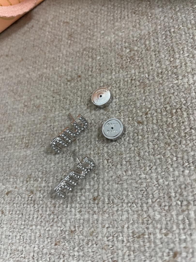 シルバー/美品 ミュウミュウ ピアス miumiu クリスタル