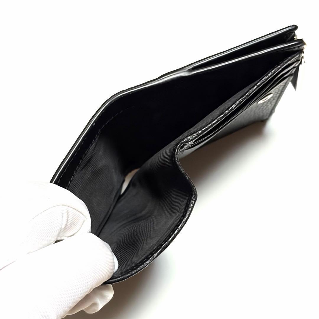 GUCCI 二つ折り財布 ブラック レザー シルバー 美品 未使用に近い 箱付き