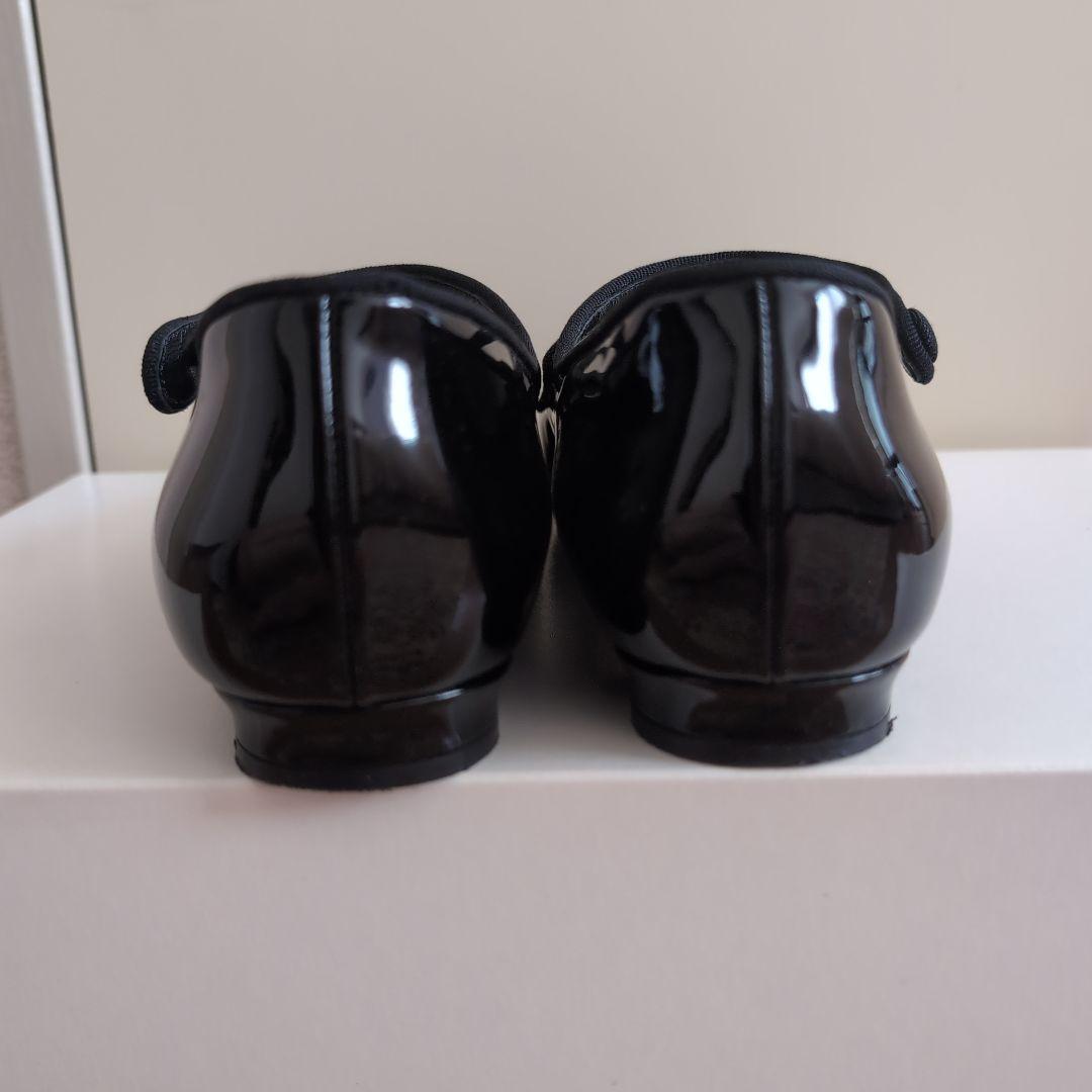 未使用品MANOLO BLAHNIK黒パテントメリージェーンフラットシューズ38