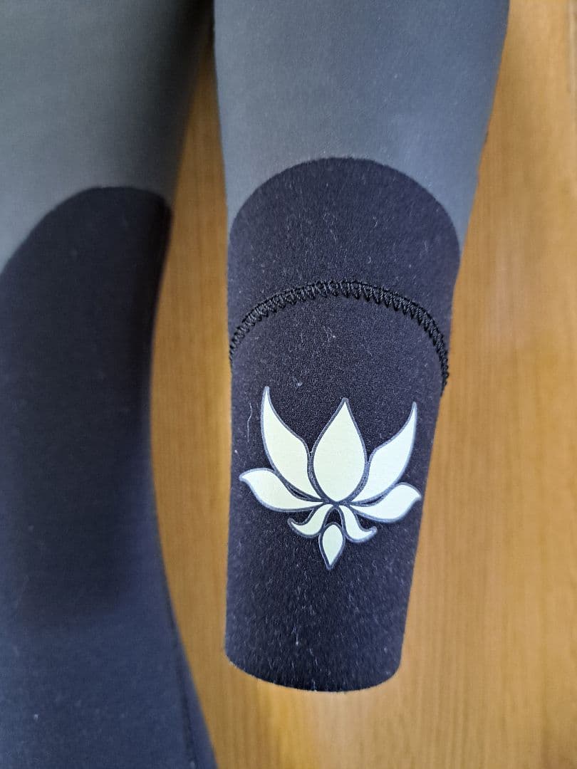 AXXE Classic HYBRID U-ZIP セミドライスーツ5/ 3mm