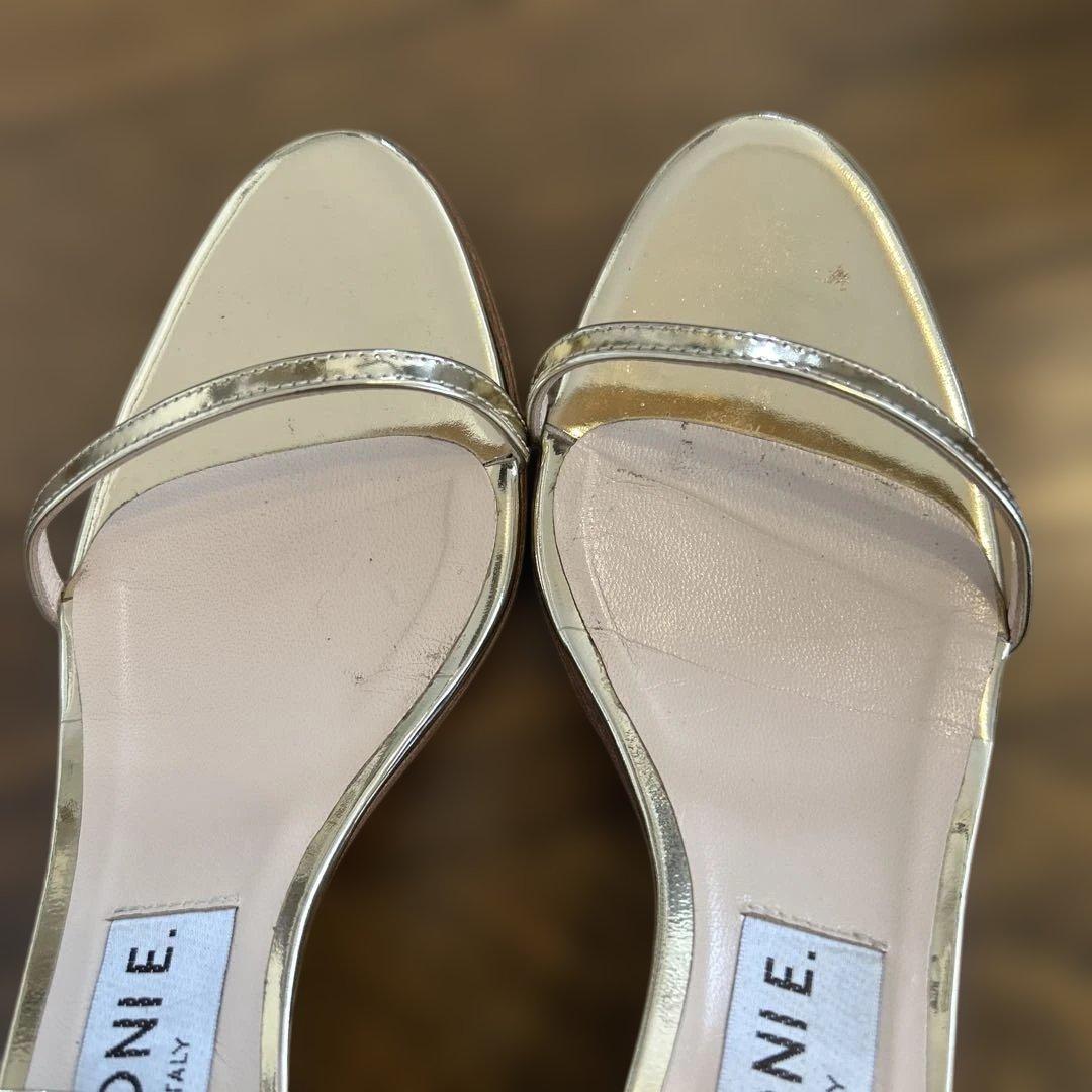 NEBULONI REFLEX 11 ゴールド サンダル 37