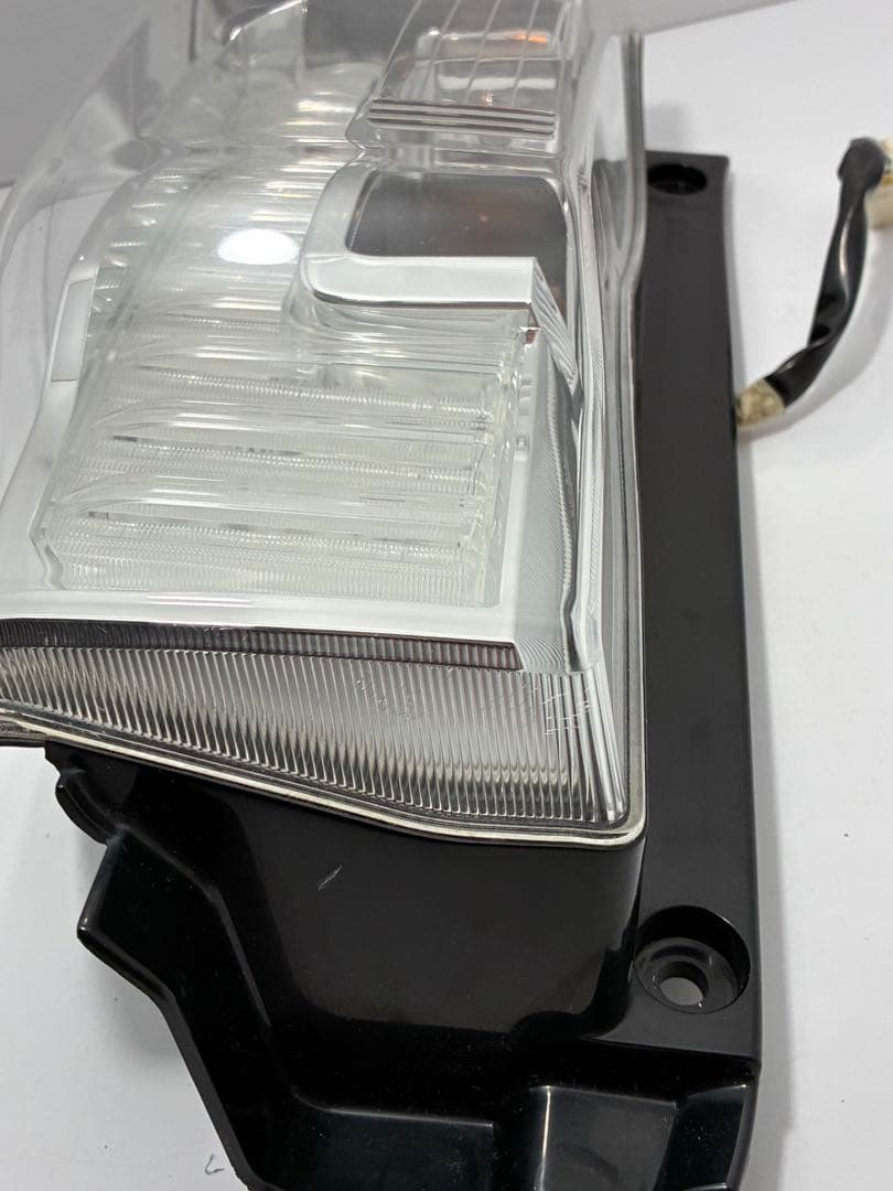 ダイハツ 純正 タント LA600S 右テールランプ 81550-B2582