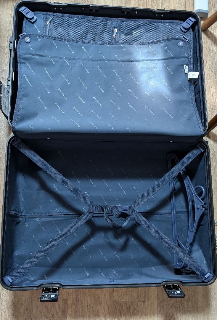 （はなさん専用）[グリフィンランド] Lサイズキャリーケース ホワイト