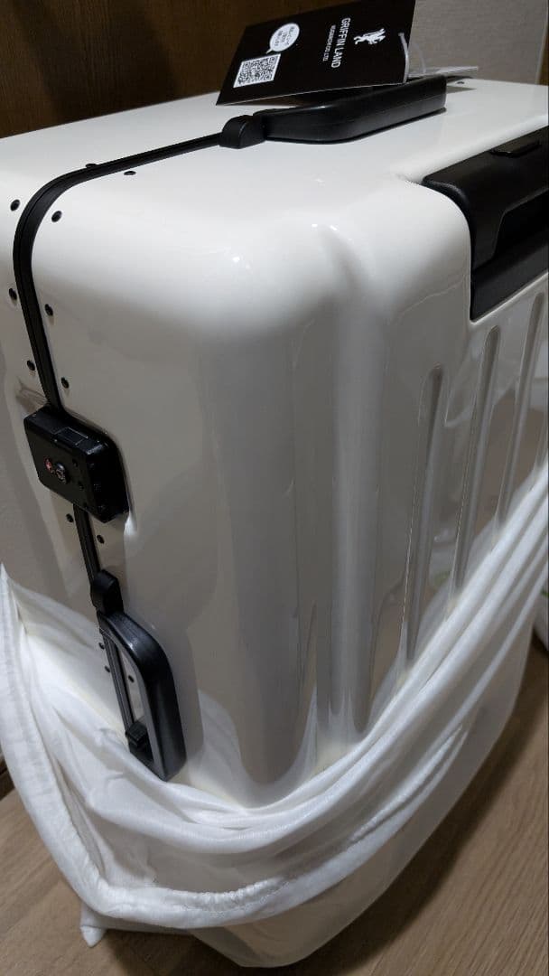 （はなさん専用）[グリフィンランド] Lサイズキャリーケース ホワイト