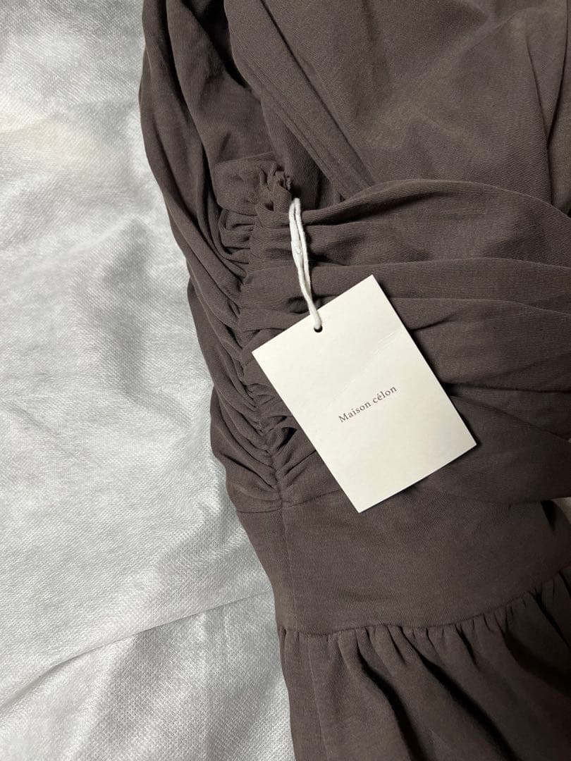 ワンピース maison celon cross shoulder gather dress