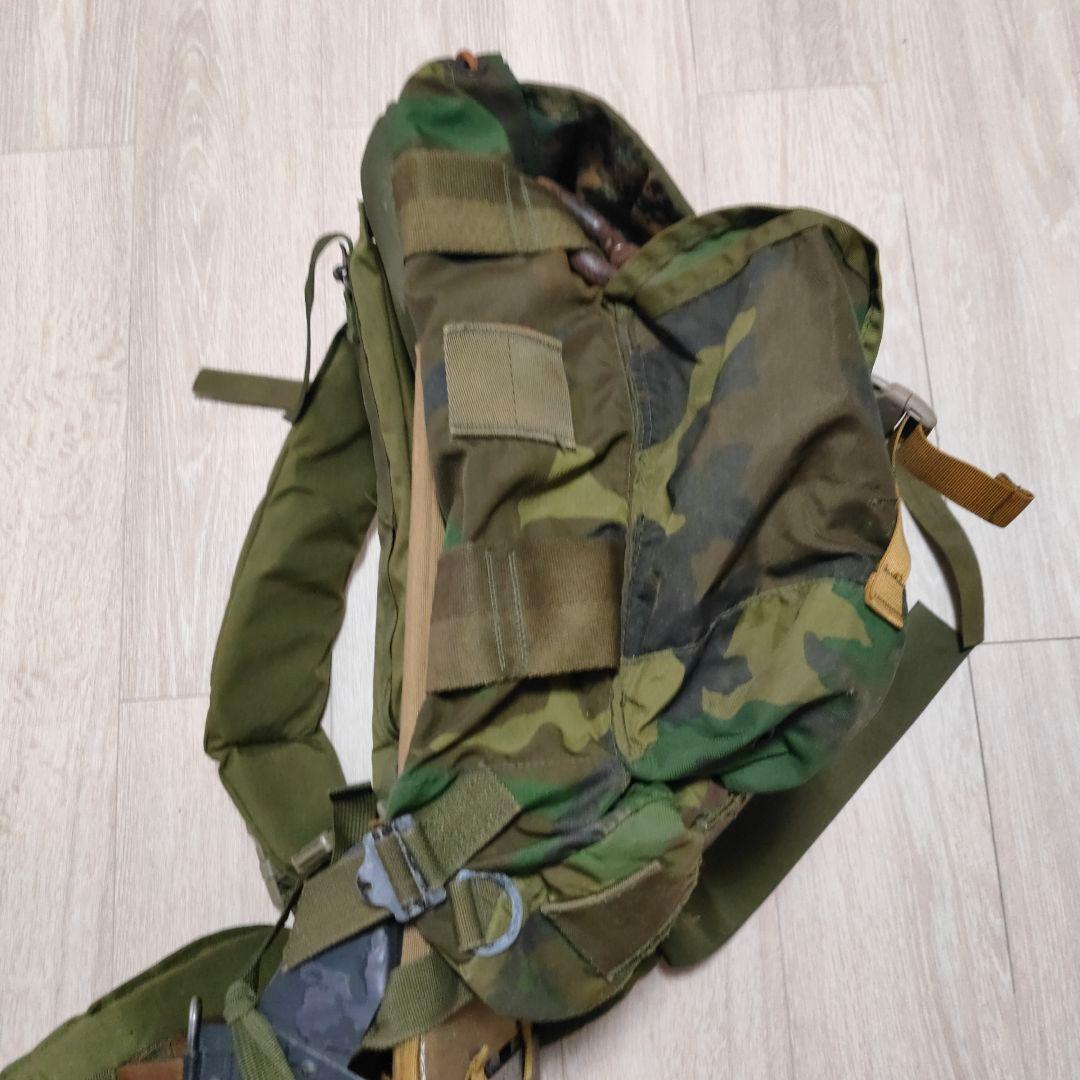 迷彩バックパック