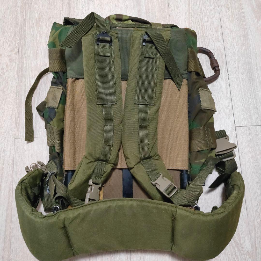 迷彩バックパック