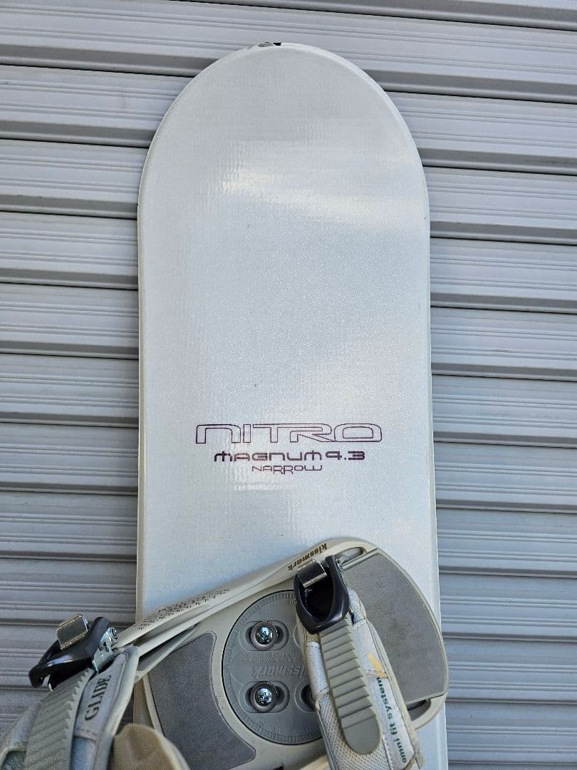 ナイトロのスノーボード/KissmarkのビンディングBURTONバッグ付き