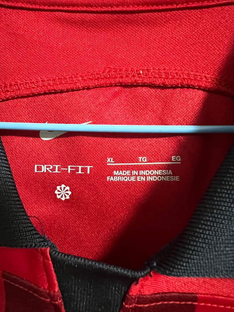 エ*グ様 Nike 鹿島アントラーズ シャツ 赤