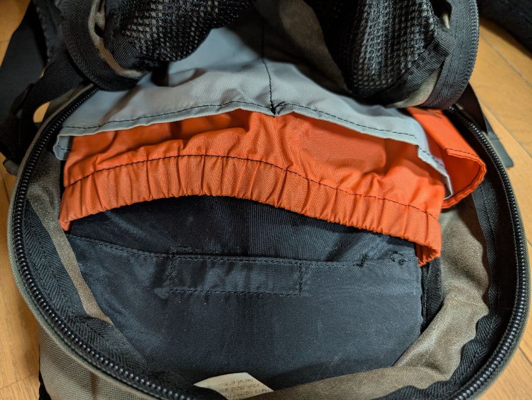 BURTON　バートン　リュック　AK457　バックパック　中古品　送料無料