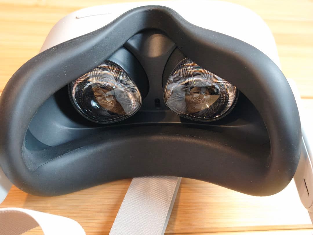 お*り様  Quest 2 128GB + KIWI design