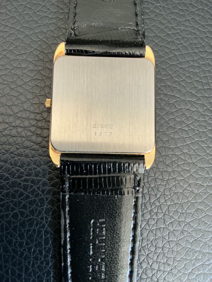 と*ろ様 動作 本物保証！美品OMEGA De Ville 腕時計(クォーツ)レ