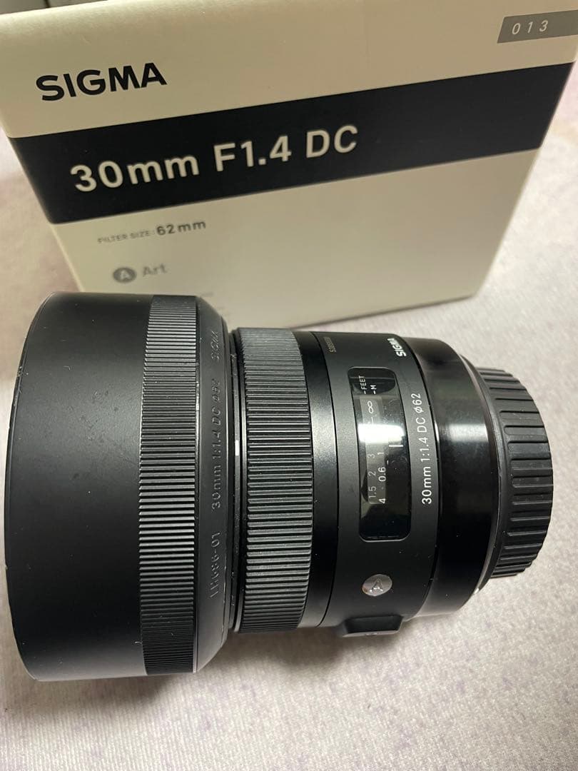 SIGMA 30mm F1.4 レンズ
