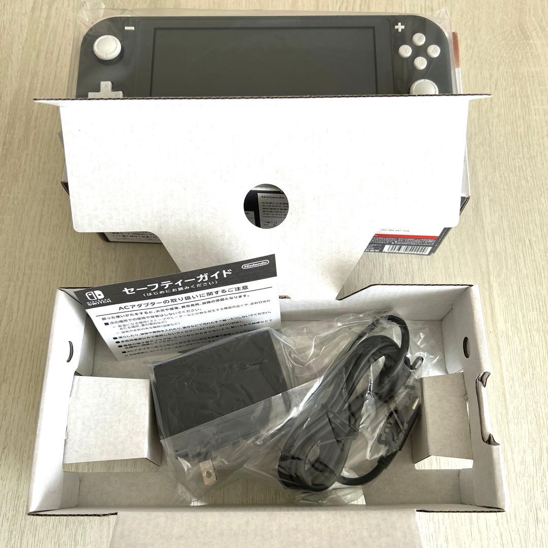新品　任天堂　Switch Lite ニンテンドー　スイッチ　ライト